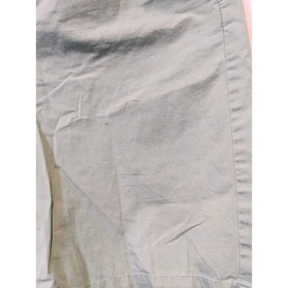 Izod Saltwater Mens Shorts 33 Flat Front Solid Casual Cotton Chino 624 - Picture 2 of 12